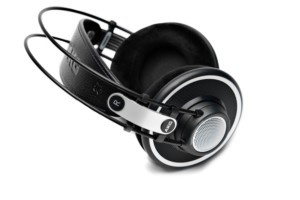 AKG K702 Open-Back Dynamic Reference Headphones £168.74 Delivered at Amazon Gratisfaction UK Flash Bargains