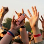 FREE Oxjam Wristband - Gratisfaction UK